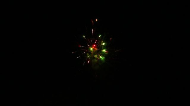 Maxsem Fireworks GWM5049 / Максэм GWM5049 смотреть онлайн