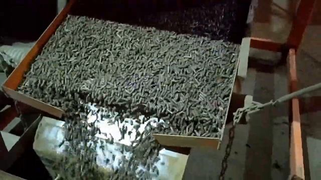 Просеиватель.  Пресс гранулятор опилок Гранд