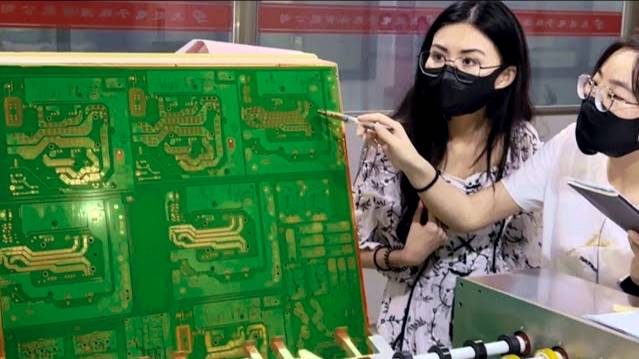 Walking Through A Big PCB Factory In China | JLCPCB