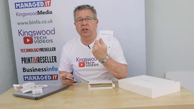 Huawei Matebook X Pro Unboxing Up Close Look with Specification Details смотреть онлайн