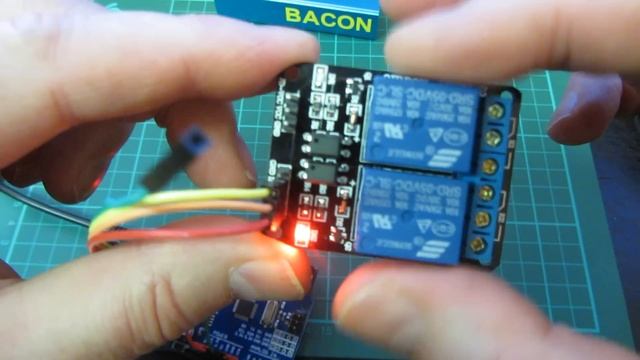 #18 Add a Relay Module to your Arduino project - Hints, Tips & Traps смотреть онлайн