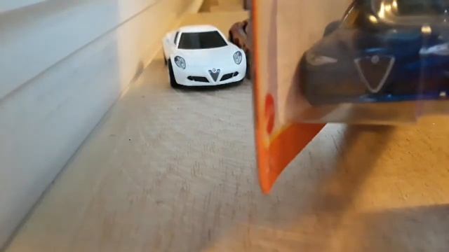 Alfa Romeo 4C, 8C, Giulia watch full video to see if you can help me find a casting ;~) Pat смотреть онлайн