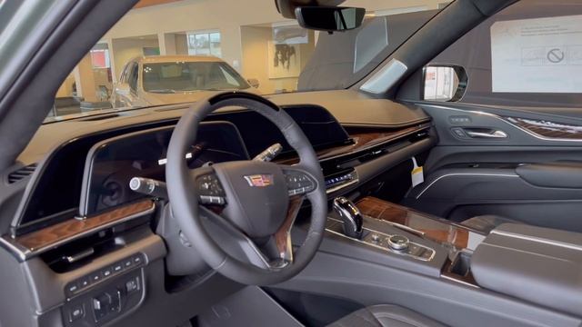 2023 Cadillac Escalade Sport Platinum смотреть онлайн