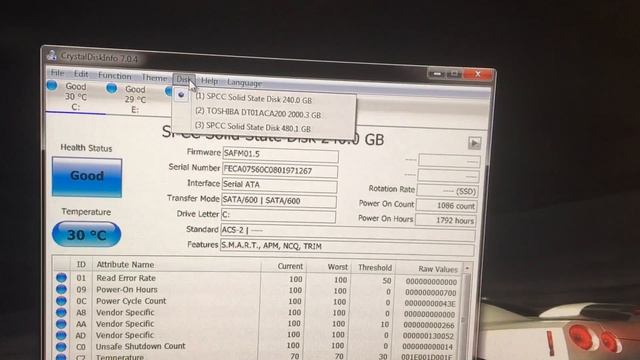 check your HDD/SSD for errors/health/etc. quickly! смотреть онлайн