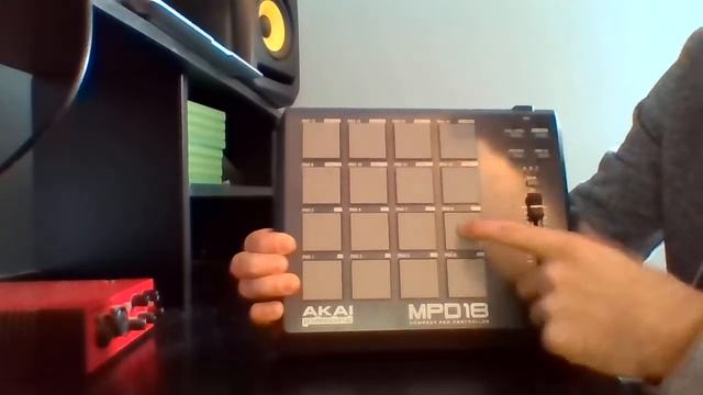 Akai Professional MPD 18 Compact Pad Controller (SHORT REVIEW) смотреть онлайн