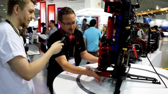 SUPER INSANE PC MODS W/ In Win (Computex} смотреть онлайн
