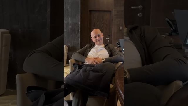 Bugun turmush o`rtog`imning tug`ilgan kunlari! Sevgilim sizni tavallud kuningiz bilan tabriklayman. смотреть онлайн