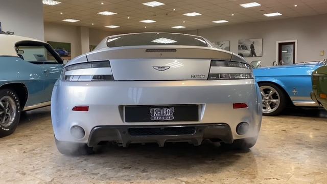 American vs British Muscle - 2017 Camaro 6.2 V8  2011 Aston Martin Vantage 4.7 V8  Exhaust Sound