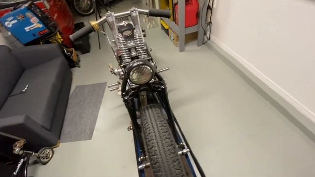 Rapido Tank on the Shovelhead // Sporty build update смотреть онлайн