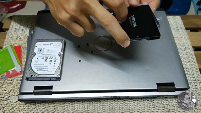 วิธีการติดตั้ง SSD แทนที่ HDD และ DVD ของ Dell Vostro 3450 смотреть онлайн