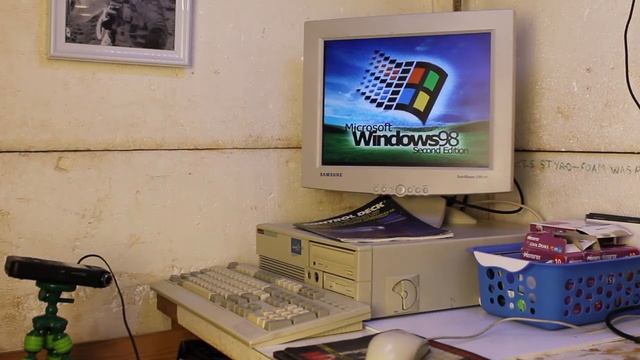 486 Windows 98 Boot Up смотреть онлайн