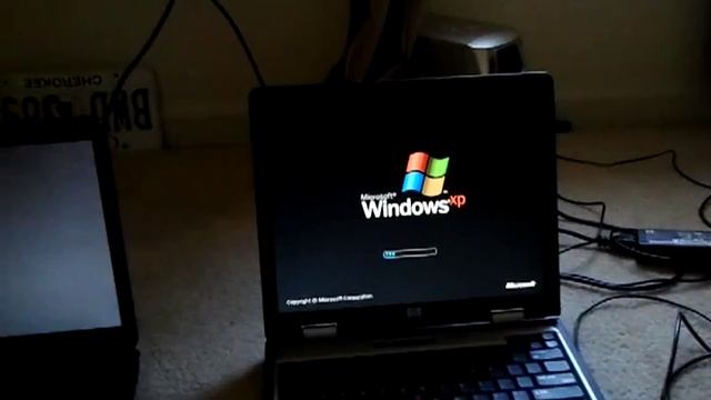 Emachines e755 and HP nc6000 boot up test. смотреть онлайн