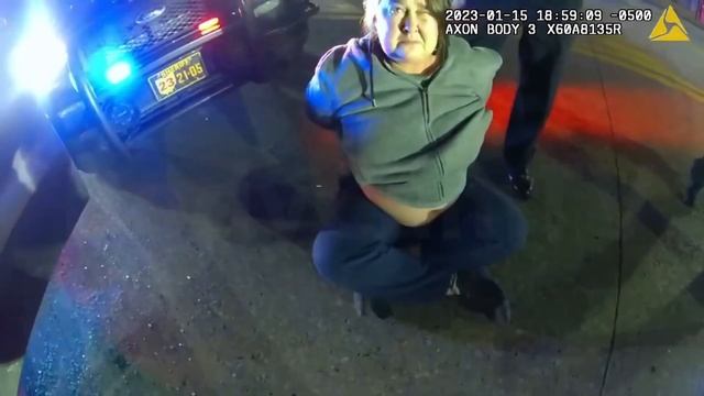 When Entitled Karens get their Window Smashed and Arrested смотреть онлайн