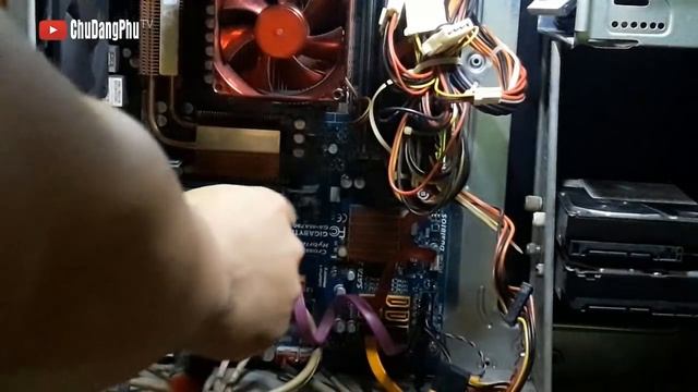 Chu Đặng Phú hướng dẫn reset BIOS như lúc xuất xưởng - How to hard reset BIOS your pc mainboard? смотреть онлайн