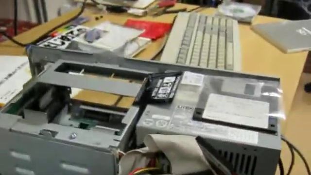NEC9821のHDDをCompact Flashに変更しWindows 95をインストール смотреть онлайн