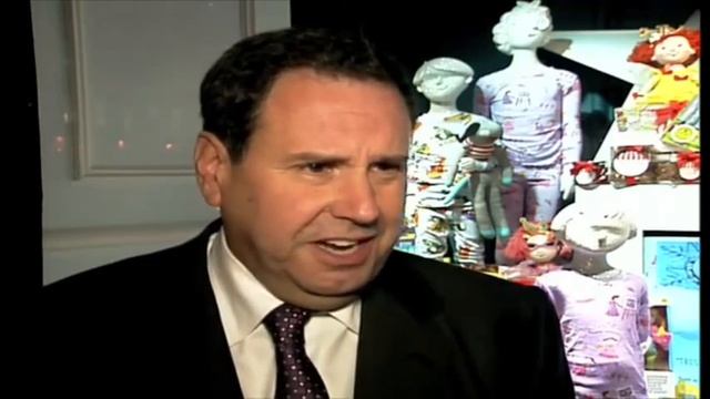 Saks Fifth Avenue CEO and Windows Director on the collaboration with Microsoft on Holiday Windows смотреть онлайн