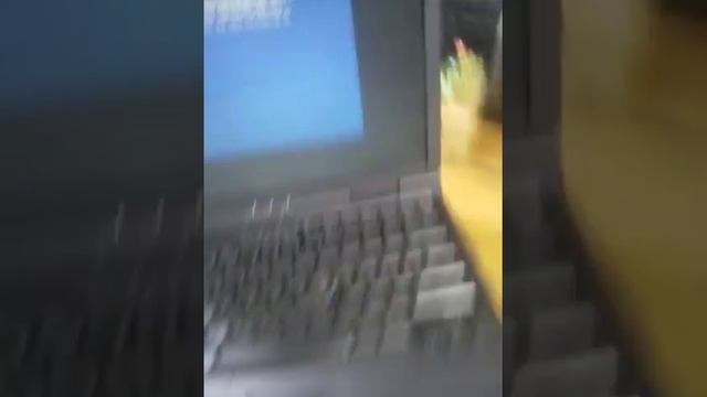 древний ноут на Windows 2000 выдал BSoD! смотреть онлайн