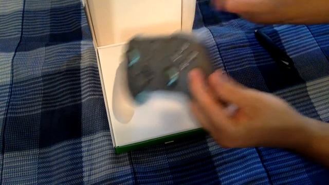 Xbox One Grey/Blue Wireless Controller Unboxing смотреть онлайн