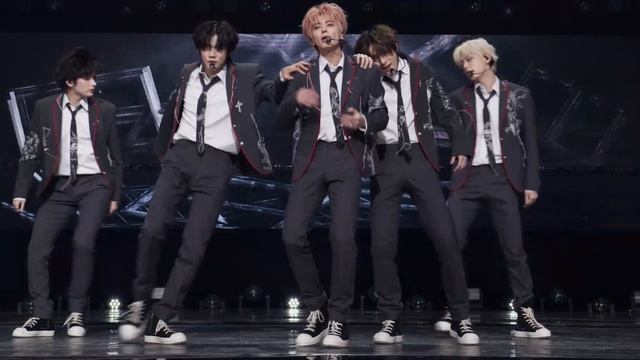 TOMORROW X TOGETHER -"Devil by the Window " dance mirrored смотреть онлайн