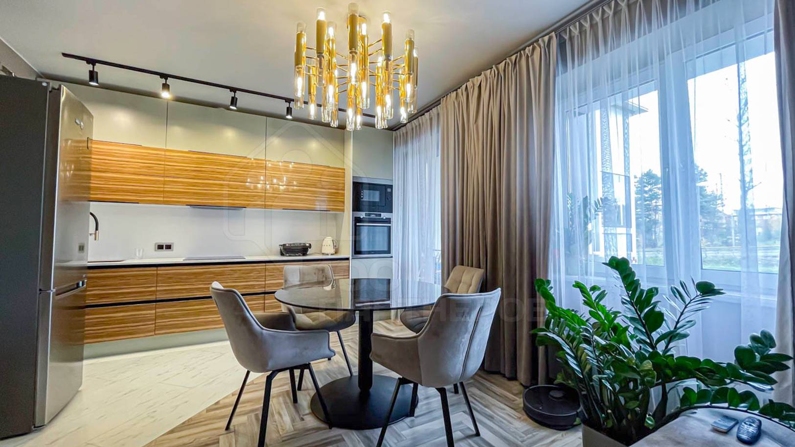 Рум-тур 3-к квартиры на Байкальской 346 смотреть онлайн