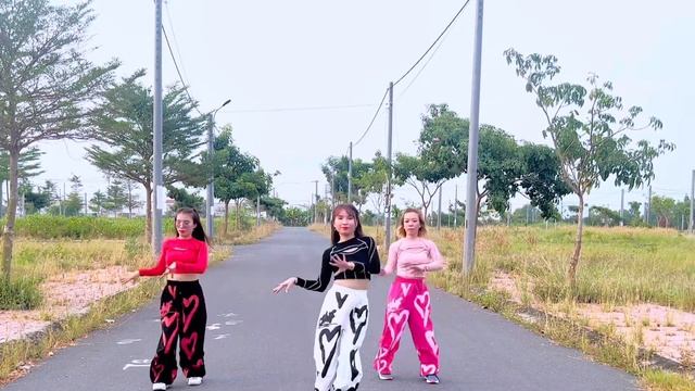 CHERY CHERY LADY REMIX | ZUMBA DANCE | CLB CN смотреть онлайн