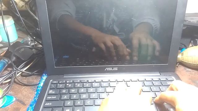 Cara mengatasi tidak bisa startup windows karena keybaord error - ASUS E202S Bagian 1 смотреть онлайн