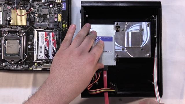 How To: Build a Fanless, Silent PC смотреть онлайн