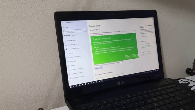 Windows 10 21H1 Com Problemas? [Como Voltar Para a Versão Anterior do Sistema Windows 10] смотреть онлайн