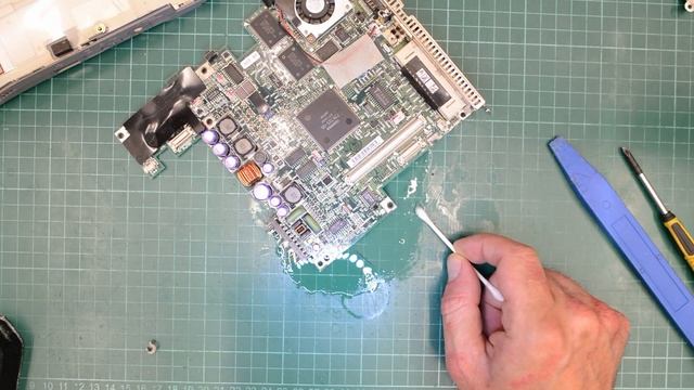 Toshiba Portegé 300CT Ultra portable high end laptop repair and restoration. VARTA strikes again! смотреть онлайн