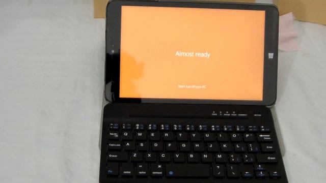 CHUVI VI8 keyboard case VS Chuwi vi8 intel CPU windous8.1 Tablet PC pair have a look смотреть онлайн