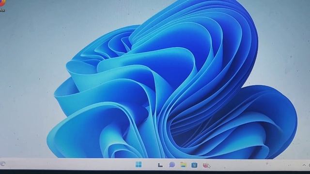 Testing Windows 11 on an Old PC with 2GB RAM | Tiny11 | - bigbrar смотреть онлайн
