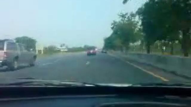 need to do 260 to catch up and overtake the Bentley.mp4 смотреть онлайн