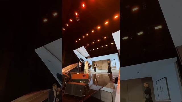 Lola Yuldasheva Million jamoasining konsert dasturida #lolayuldasheva #million #shoubiznesolami смотреть онлайн