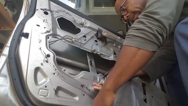 1999 Buick Century driver side window regulator replacement смотреть онлайн