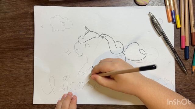Рисуем с Соней . Крошка Единорожка 🦄🦄🦄 смотреть онлайн