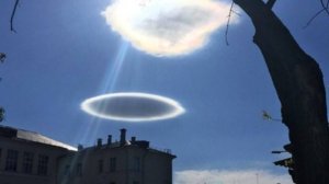 Маскировка кораблей пришельцев вблизи Земли.