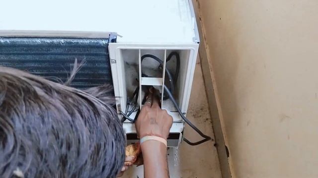 window AC service kaise kare//window AC Mai coting ke fayde смотреть онлайн