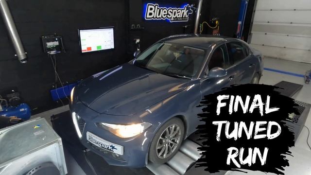 Alfa Romeo Giulia 2.0 197bhp/200ps Custom ECU Remap with Dyno Test смотреть онлайн