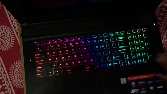 MSI GE73 Raider RGB 8RF смотреть онлайн