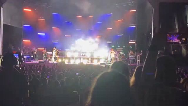 Big Time Rush - Windows Down (Forever Tour; Gilford, NH; 6/25/2022) (Wide View) смотреть онлайн