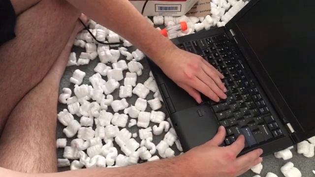 (Livestream) ThinkPads! (2xT410 unboxing and test) смотреть онлайн