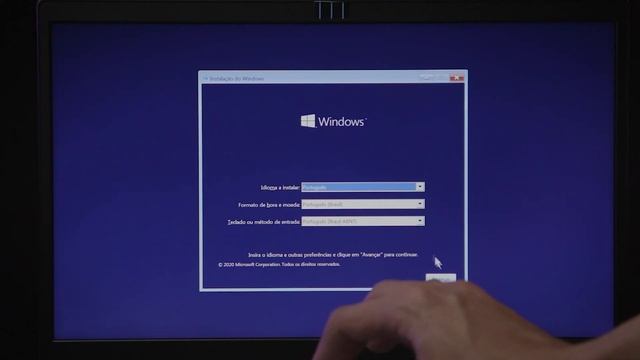 Como FORMATAR e TRANSFERIR o Windows para um SSD! Sem perder a licença! смотреть онлайн