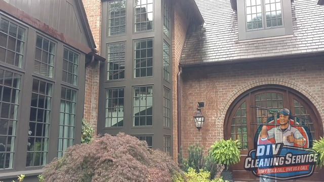 Window Cleaning - Water-fed pole - 90+ french windows cleaned on 3 story house in 2 hours смотреть онлайн