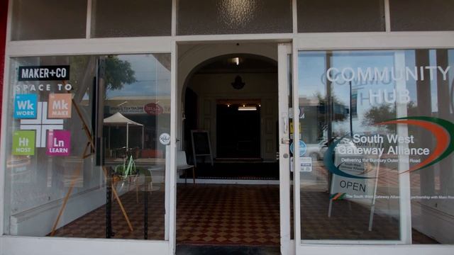 73 Victoria Street Bunbury WA (Lyric Theatre) смотреть онлайн