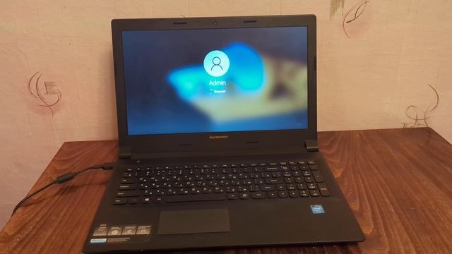 Lenovo B50-30 (upgraded) + SSD Goodram CX400: Windows 10 boot смотреть онлайн