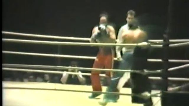 Jan Oosterbaan vs Jean Marcus Tonus смотреть онлайн