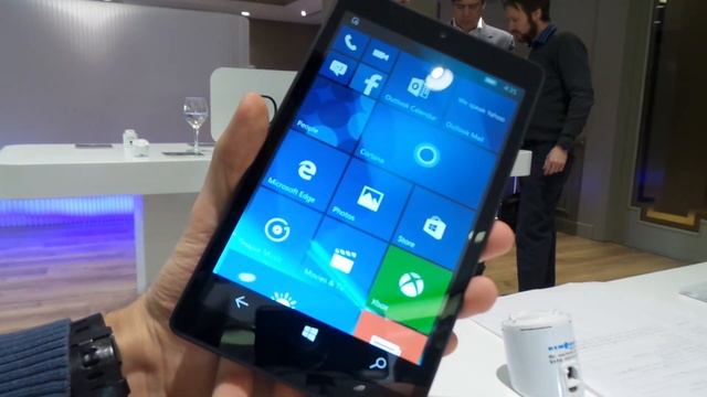 Alcatel Pixi 3 8" Windows 10 tablet bemutató videó смотреть онлайн