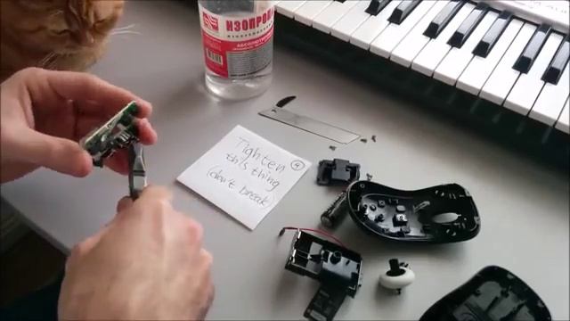 HOW TO FIX A BROKEN MOUSE | SIMPLE TRICKS TO FIX MOUSE смотреть онлайн