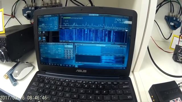 TS 590SG Panadapter with the SDRplay RSP смотреть онлайн