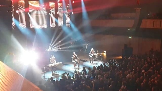Bee Gees in Arnhem 11/1/2020 Words смотреть онлайн